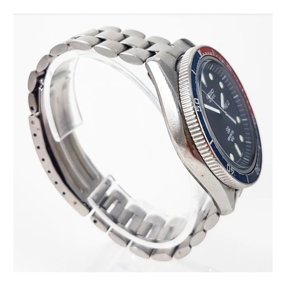 ✨⏱RARE VINTAGE 1979 SEIKO 7546 6049 PEPSI BEZEL QUARTZ DIVER⏱✨ - Picture 5 of 9